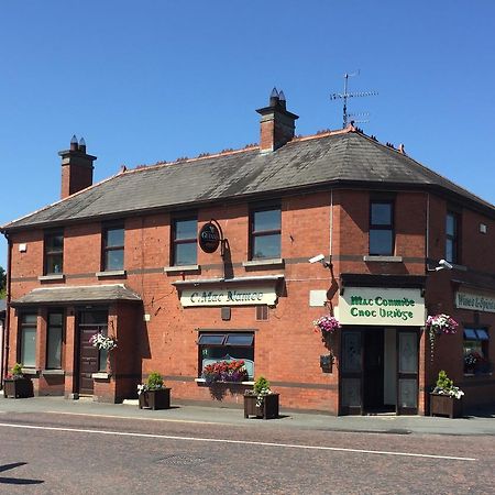 The Village Rooms ダンドーク エクステリア 写真