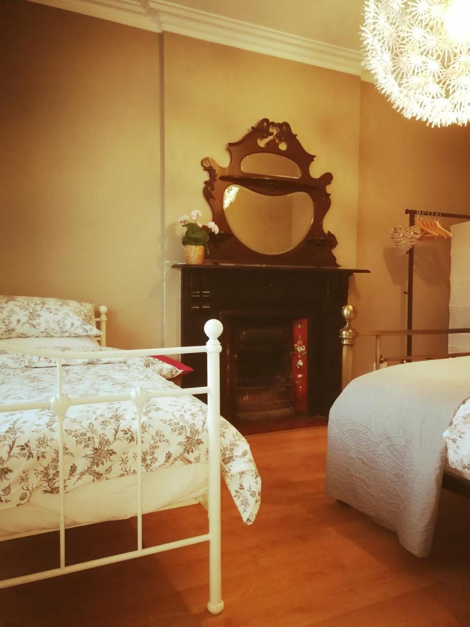 The Village Rooms ダンドーク エクステリア 写真